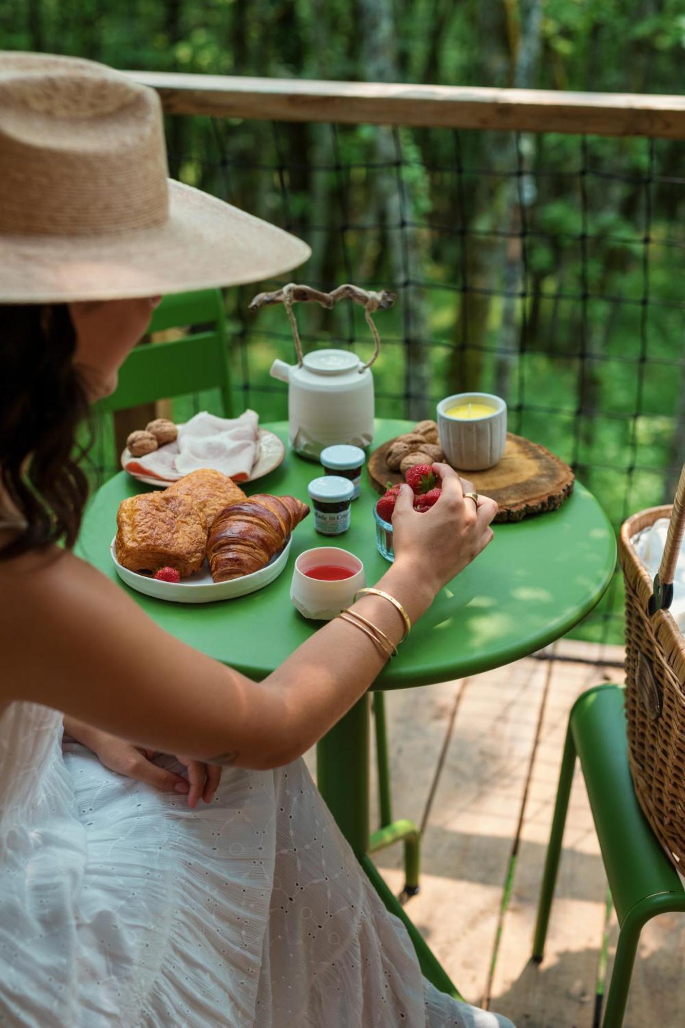 Wabi Sabi Lodge - Spa&Sauna Privatif - Foret Turenne エクステリア 写真